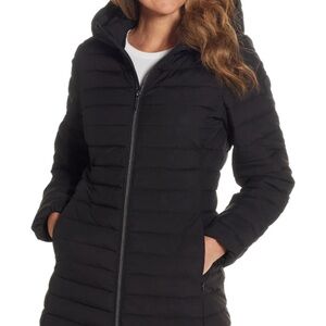 Women’s Modern Shaped Black Puffer With Stretch New With Tags Size 1X